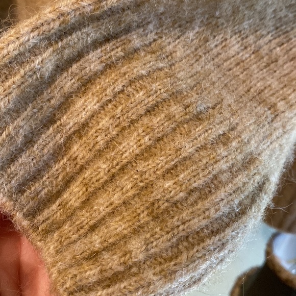 H&M sweater - Picture 5 of 7